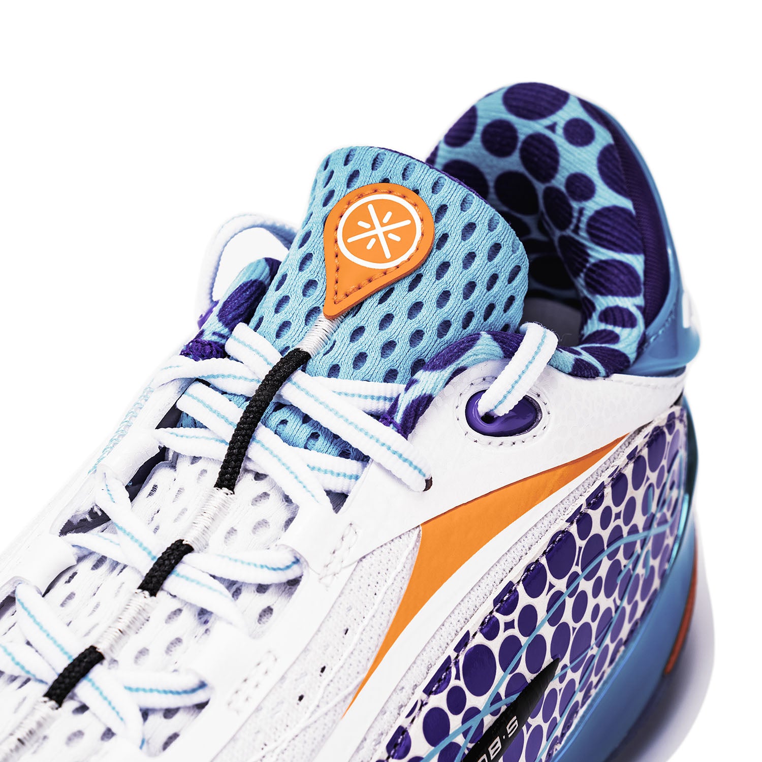 Wade 808 5 Ultra Running Shoes for Men | Stingray