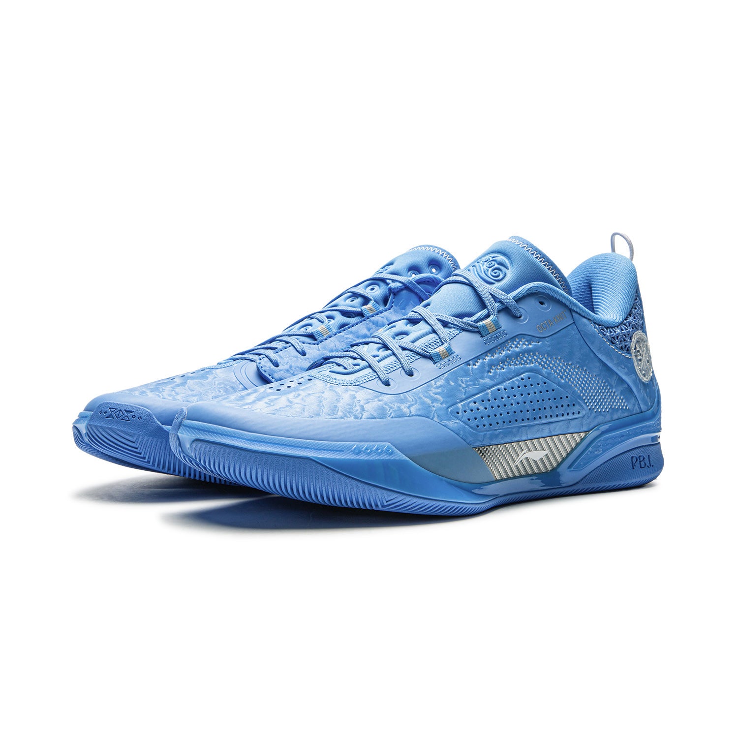 Wade 808 4 Ultra Basketball Shoes in Powder Blue | Performance Sneakers