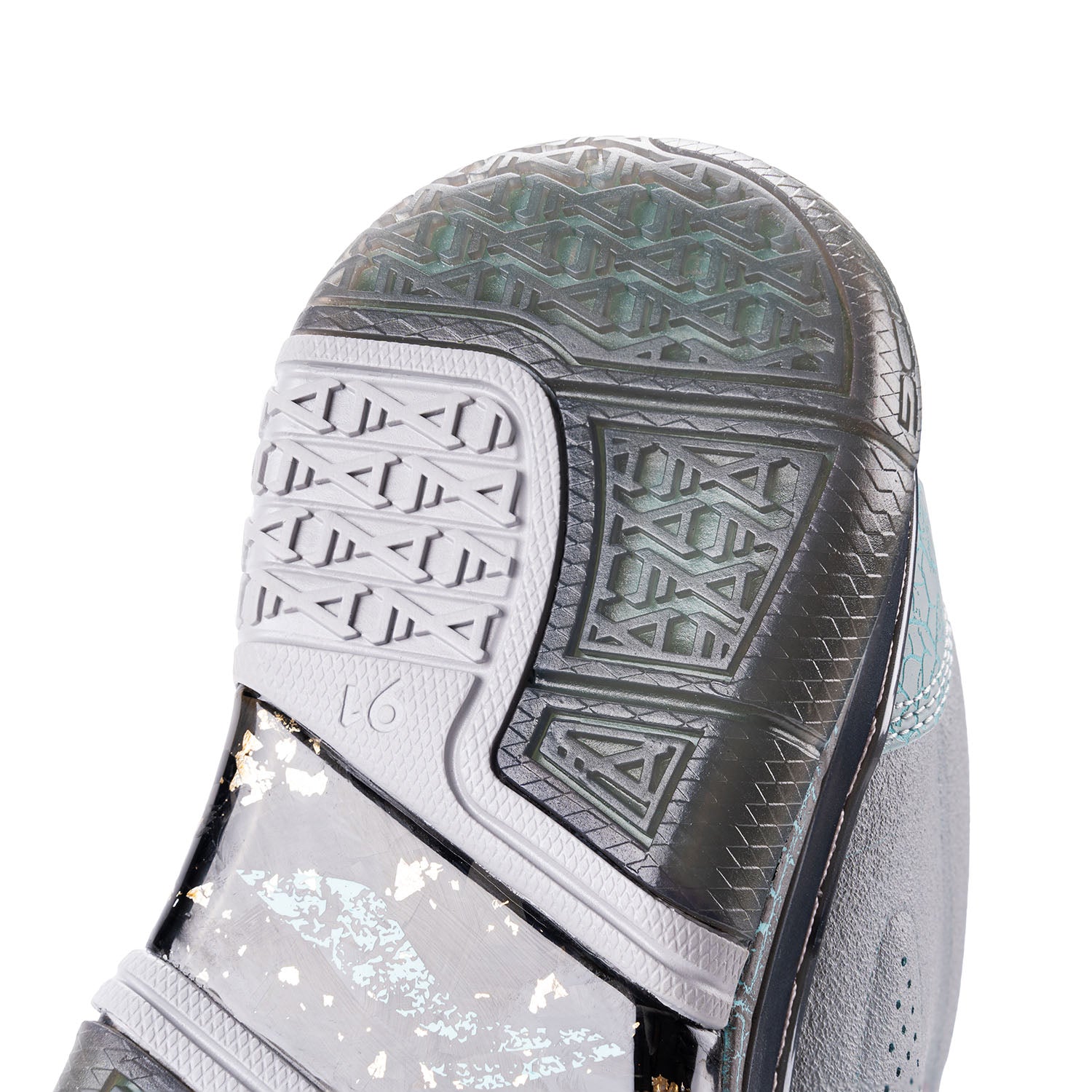 Way of Wade 1 "Statue" Basketball Sneakers | WOW